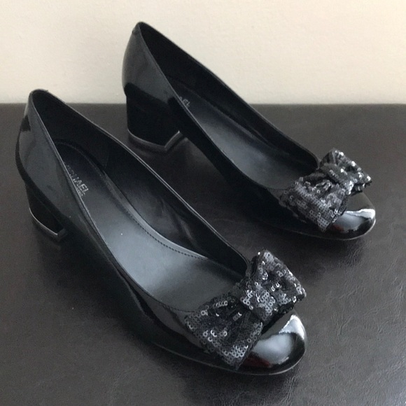 Black Patent Leather Pumps - Picture 2 of 7